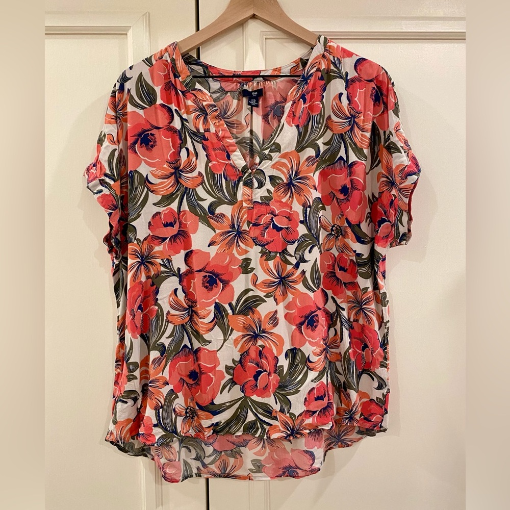 GAP floral shirt with pink and orange flowers, size XL